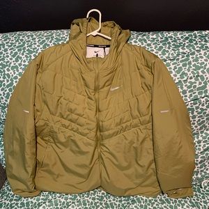 Nike windbreaker army green